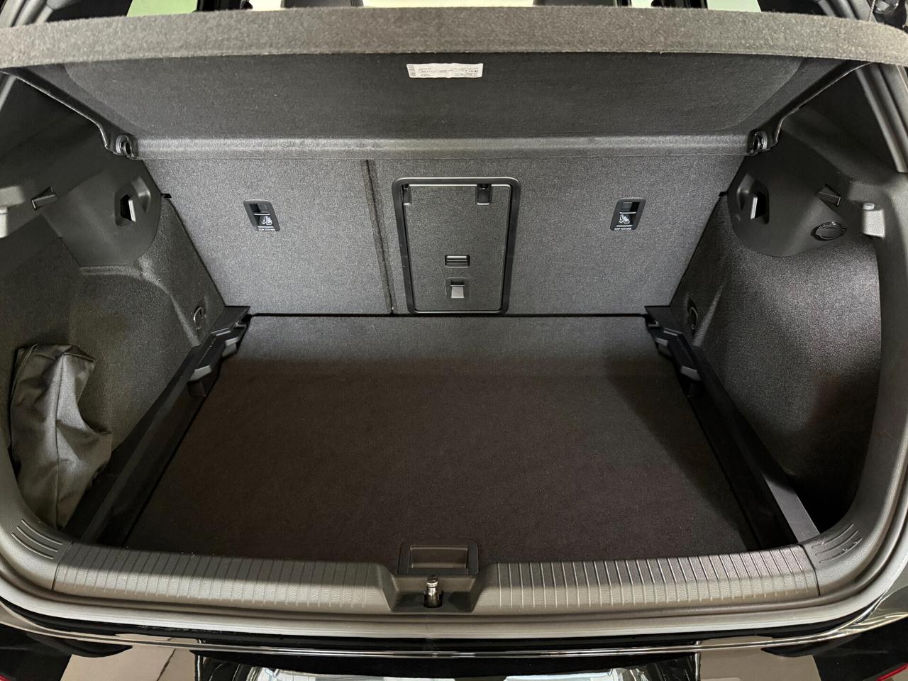 Volkswagen Golf 1.5 etsi R-Line Plus 150 Cv Dsg ITALIANA