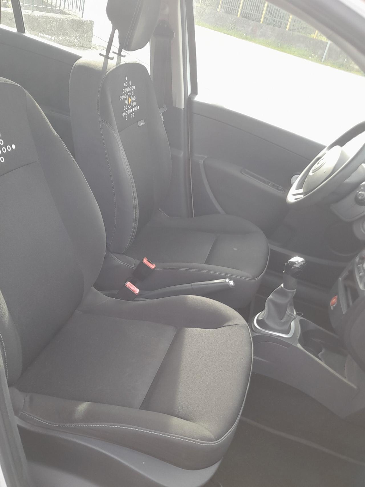 Renault Clio i 1.2 16V 5 porte YaHooi