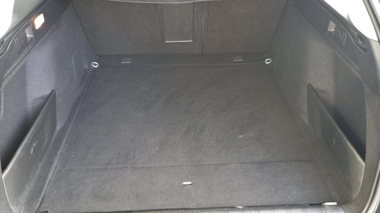 Peugeot 308 BlueHDi 100 S&S SW Style