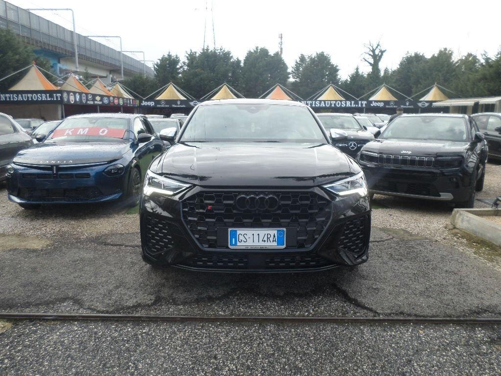 Audi Q3 RS Q3 quattro S tronic