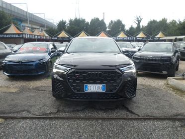 Audi Q3 RS Q3 quattro S tronic