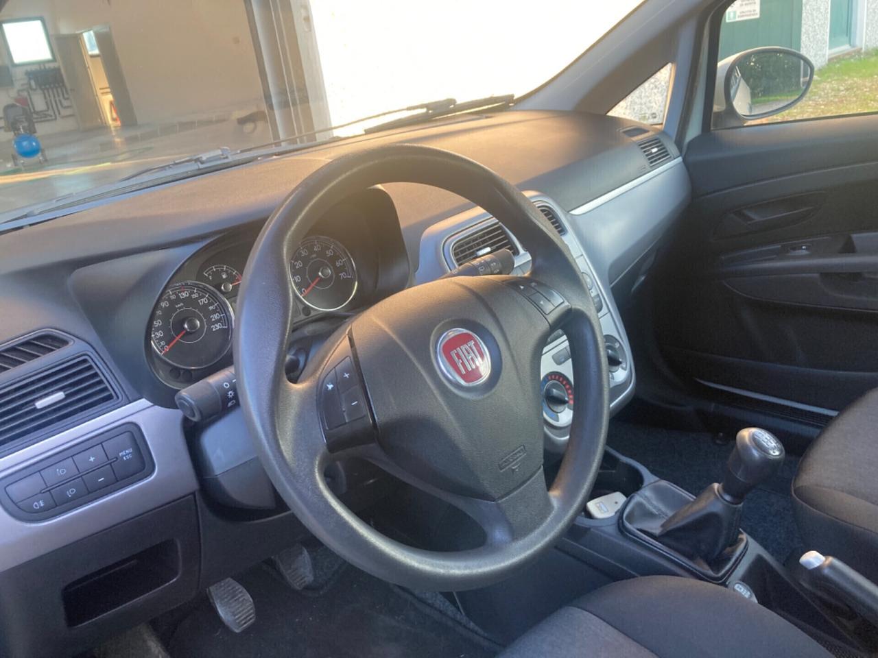 Fiat Punto 1.3 MJT II 75 CV 5 porte Easy per neopatentati