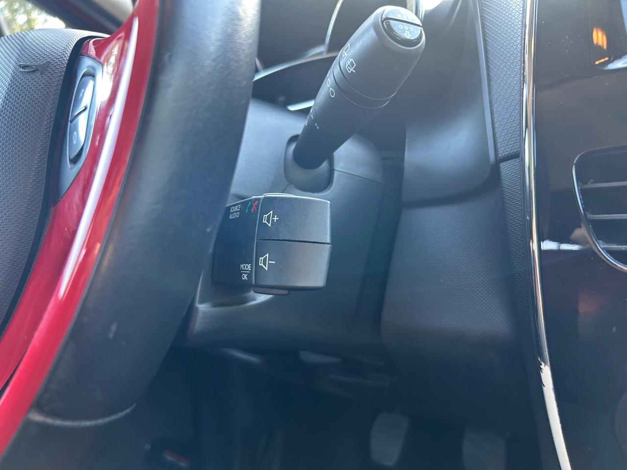 Renault Clio 1.2 75CV 5 porte Live neopatentati permute