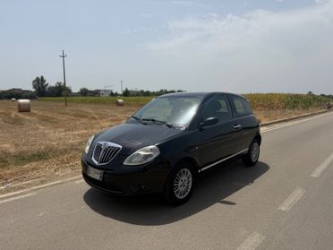 Lancia Ypsilon 1.3 MJT 75 CV Argento Diesel Neopatentati