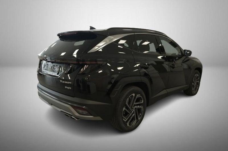 Hyundai Tucson & Plug-In TUCSON MY26 1.6HEV AT 2WD DarkLine