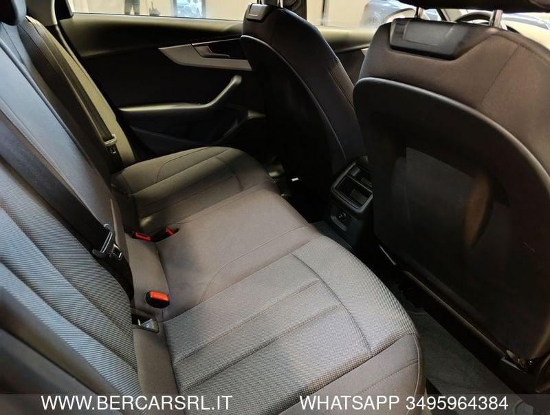 Audi A4 Avant 35 TDI/163 CV S tronic Business*PROIETTORI LED*NAVIGATORE*PDC*CAMBIO AUTOMATICO*