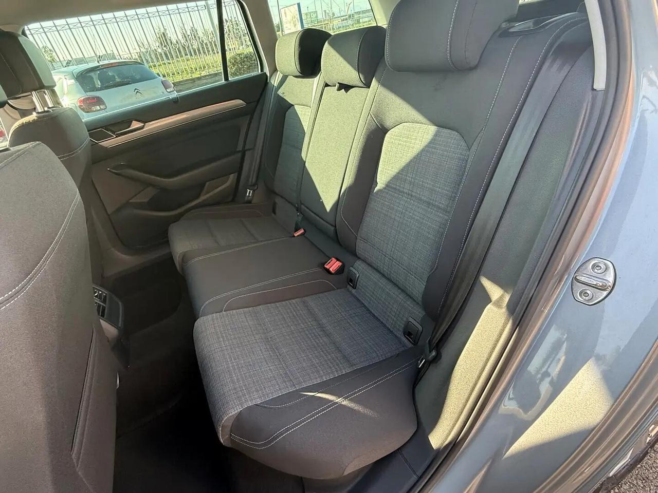 Volkswagen Passat Variant 2.0 TDI SCR EVO DSG Business