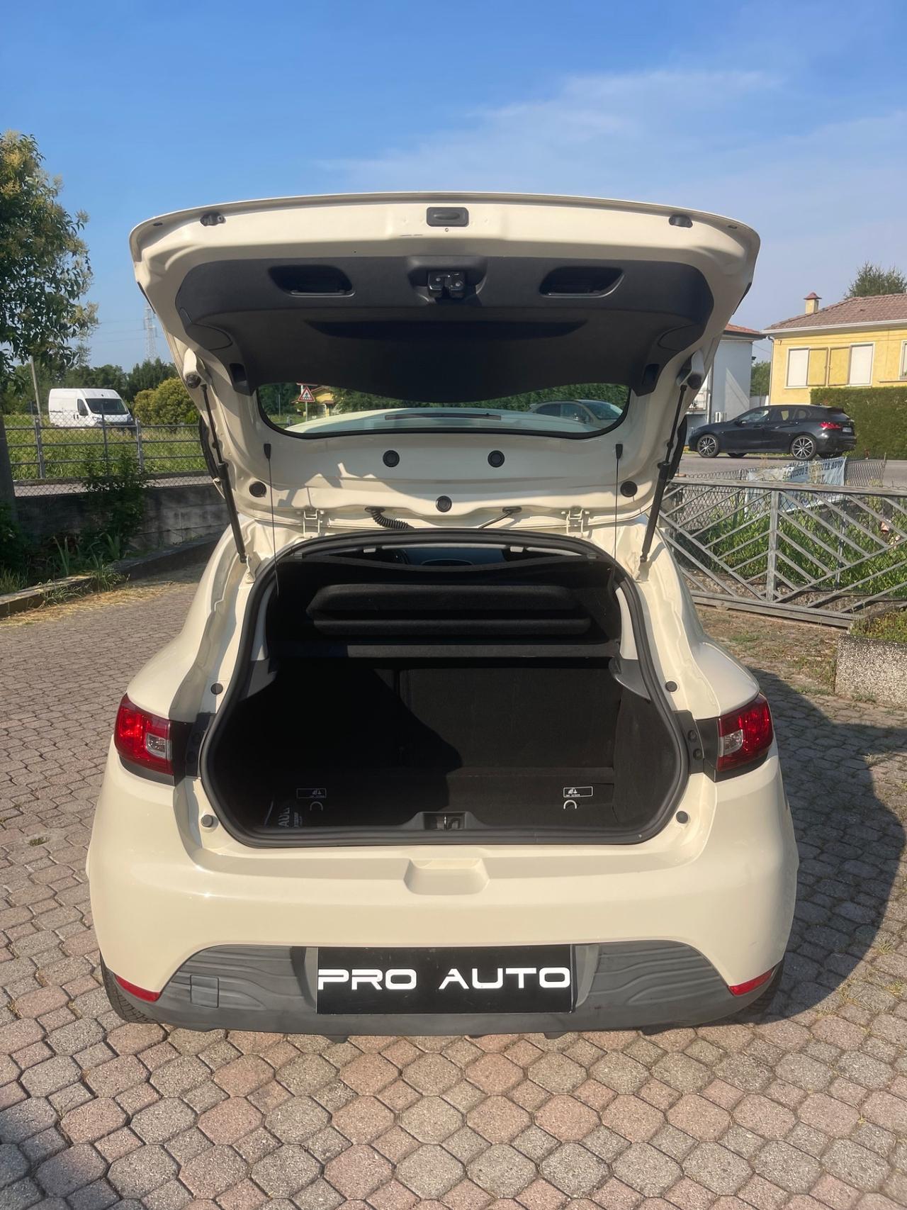 Renault Clio 1.2 75CV 5 porte Life