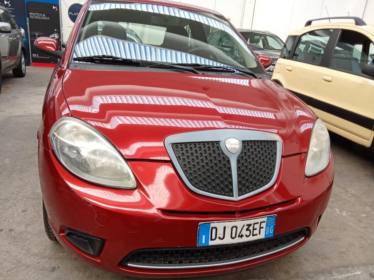 Lancia Ypsilon 1.2 BZ 44KW / NEOPATENTATI