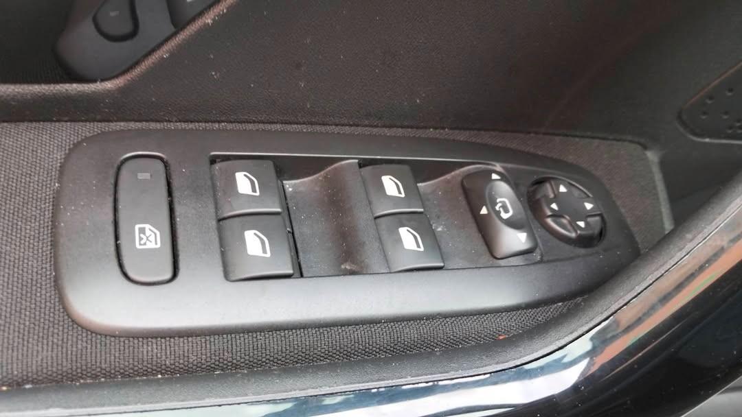 Peugeot 2008 PureTech Turbo 110 S&S Allure