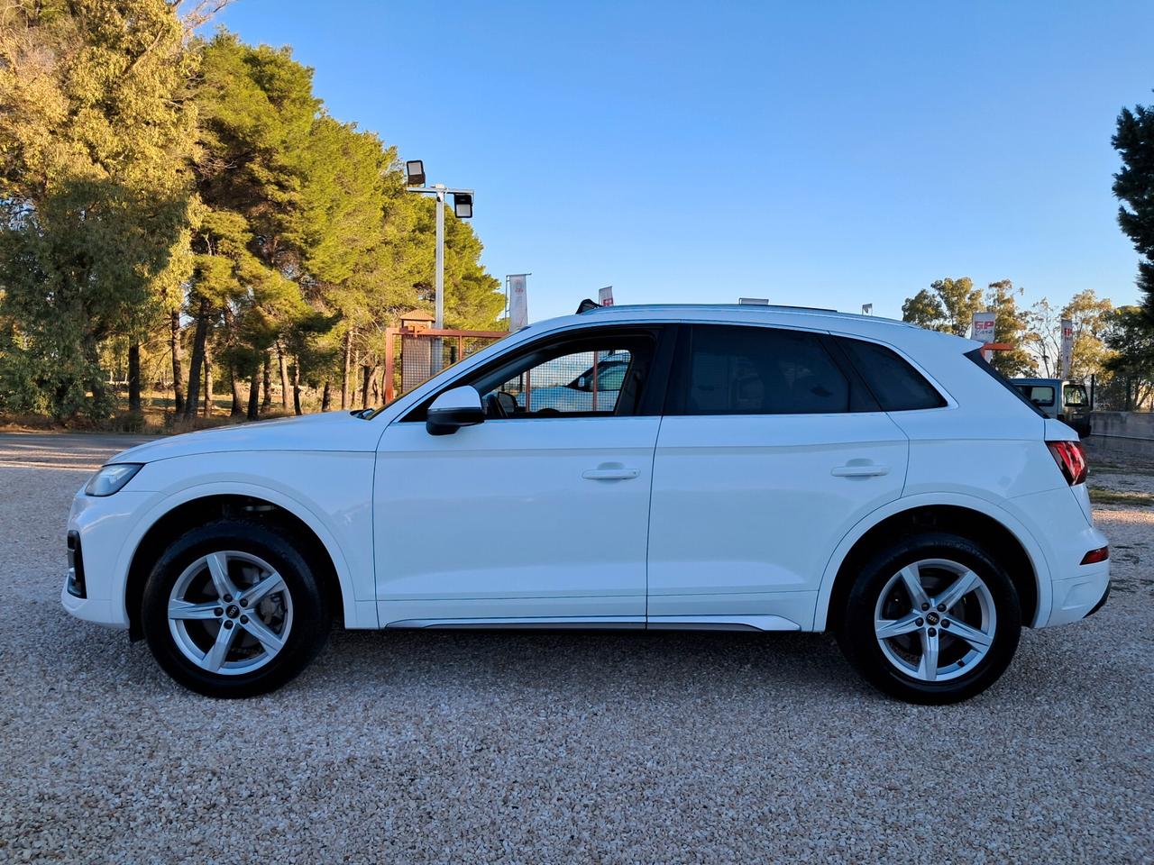 Audi Q5 40 TDI- S Tronic * TETTO-PELLE*LED-NAVY*RADAR