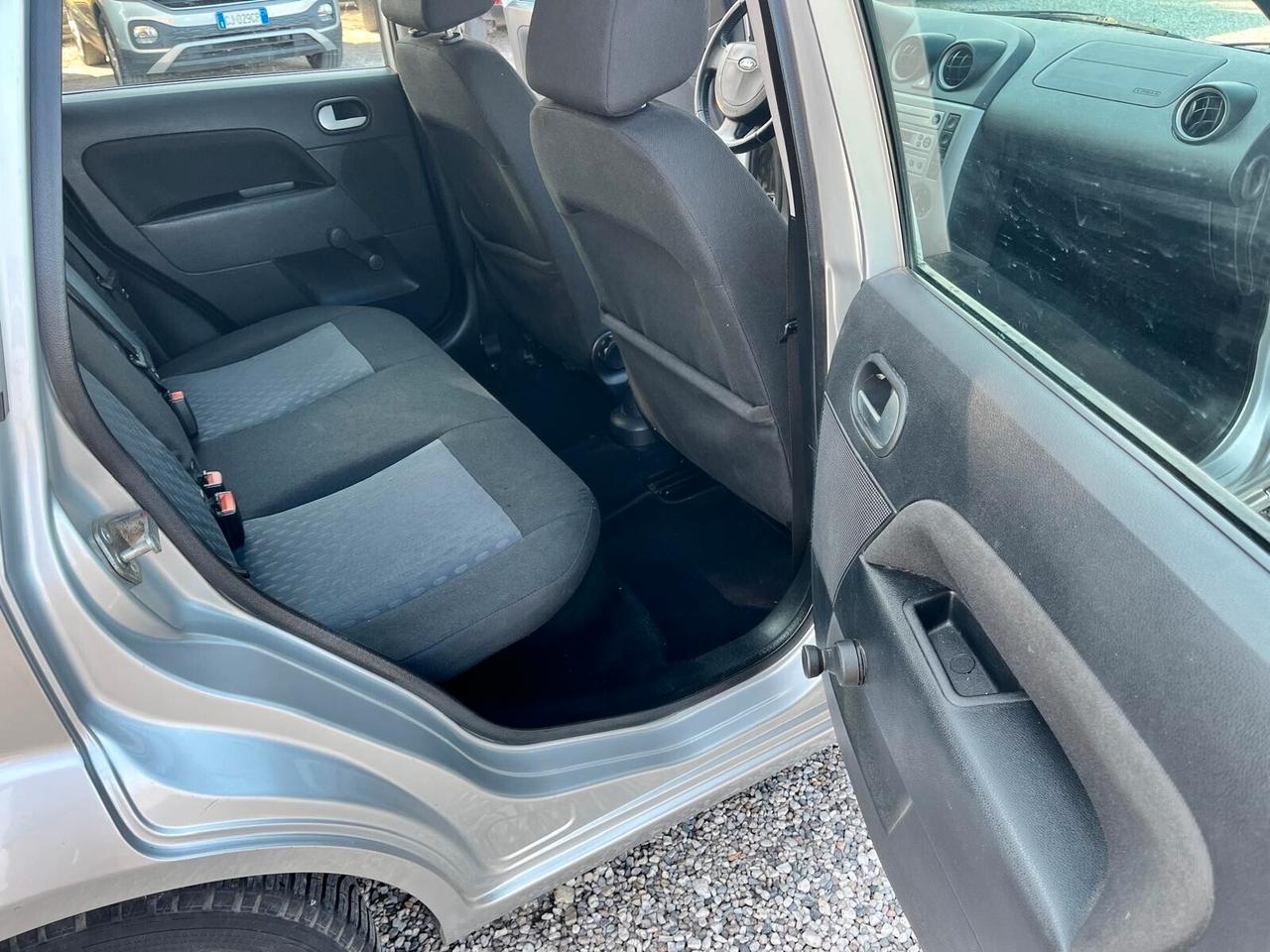 Ford Fiesta 1.2 16V 5p. Collection