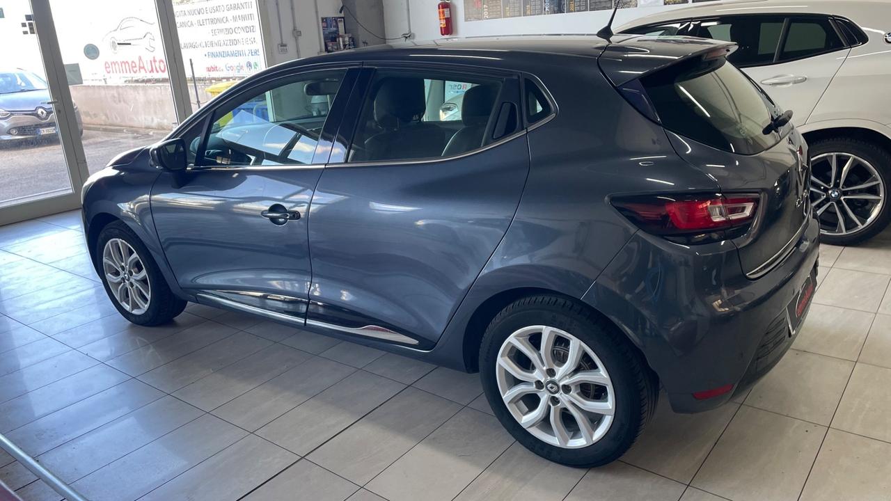 Renault Clio TCe 120CV EDC Start&Stop 5 porte Energy Intens
