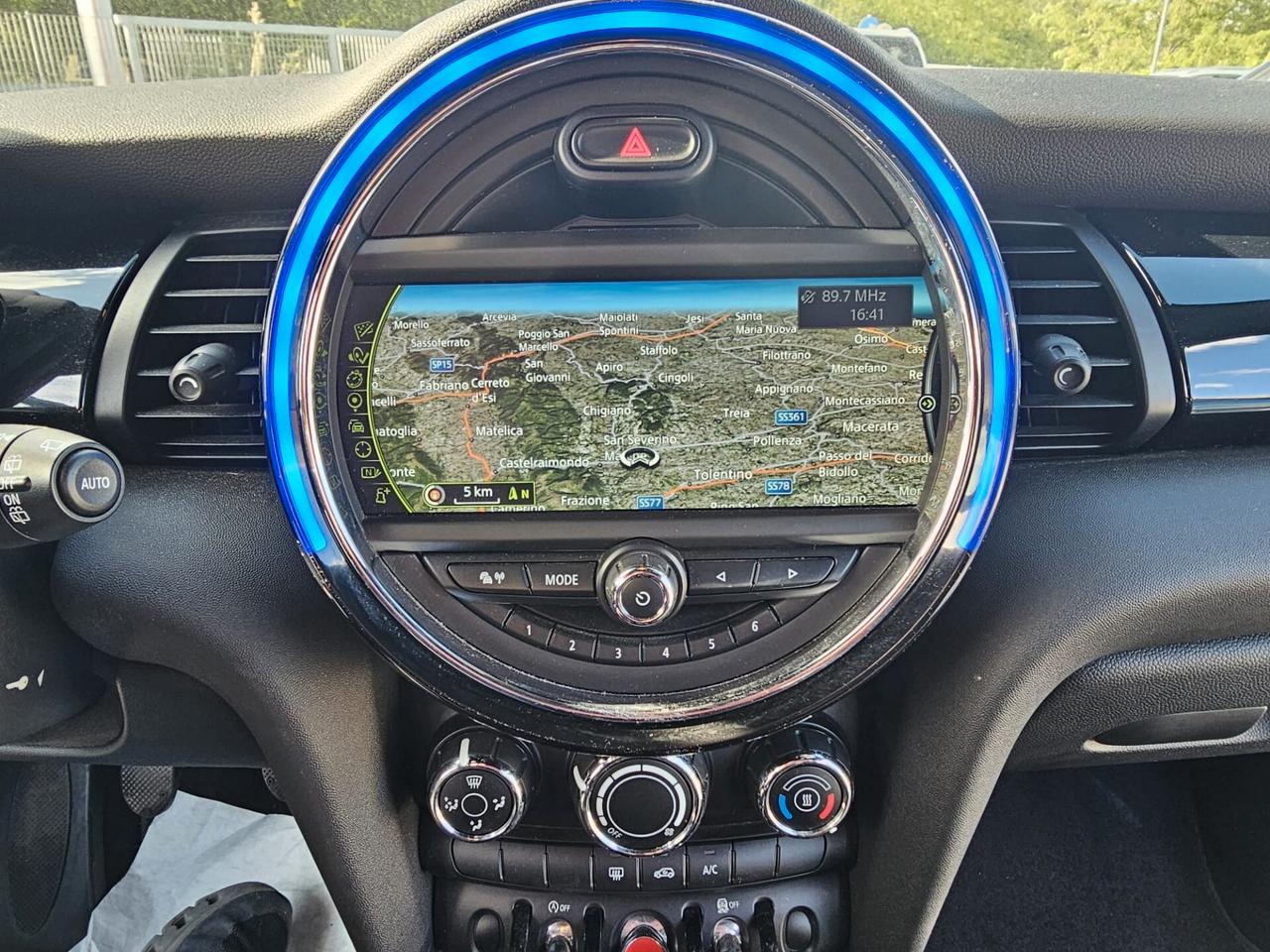 Mini 1.5 One D Business XL