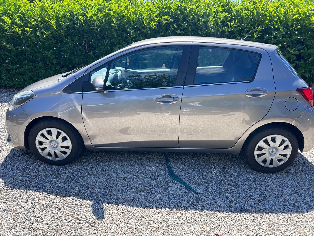 Toyota Yaris 1.0 5 porte Lounge