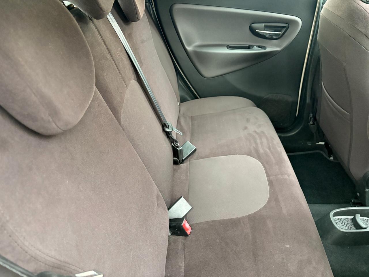 Lancia Ypsilon 0.9 TwinAir 85 CV 5 porte S&S Platinum