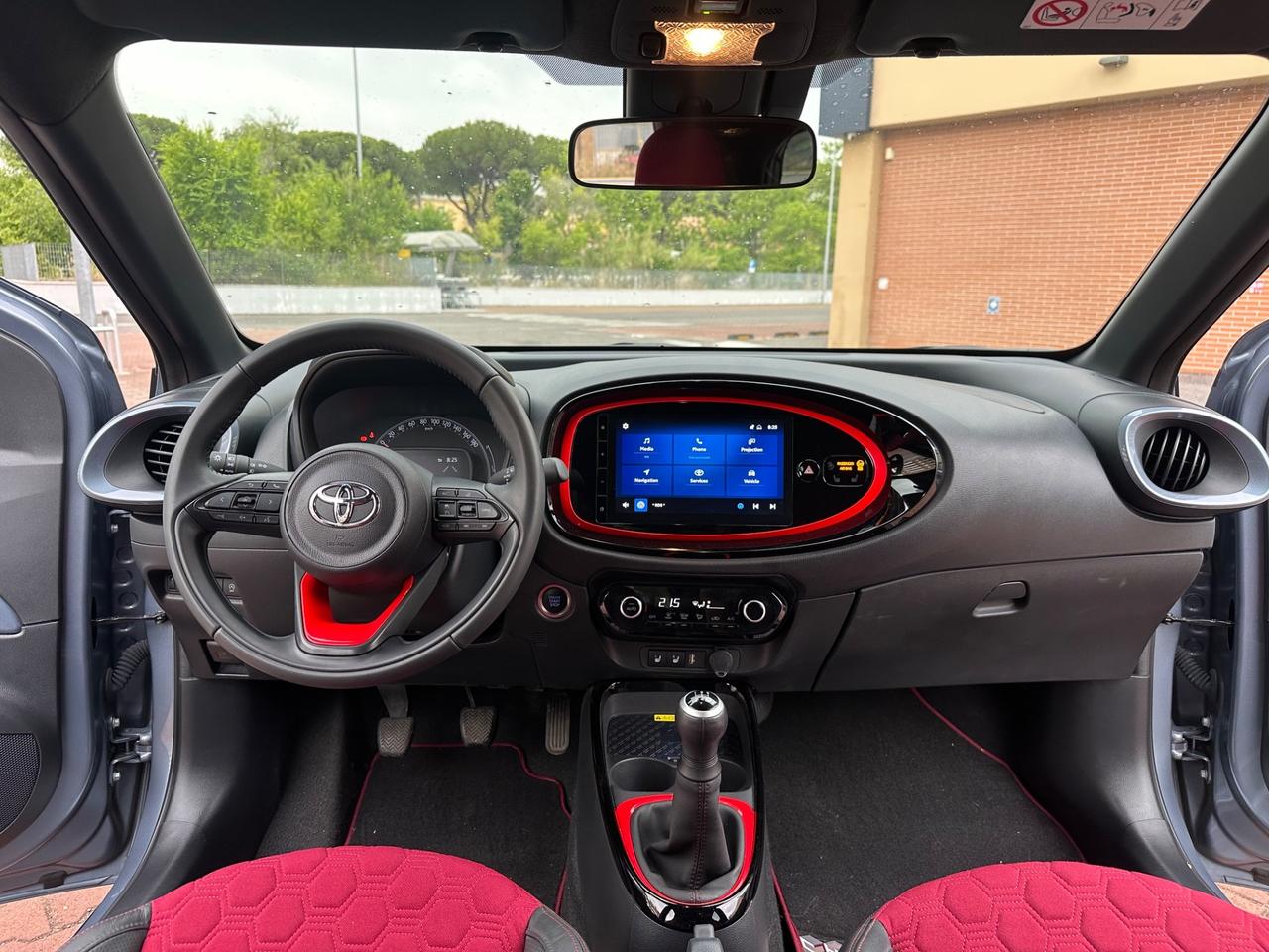 Toyota Aygo X Undercover Jun Takahashi *5.000 Esemplari