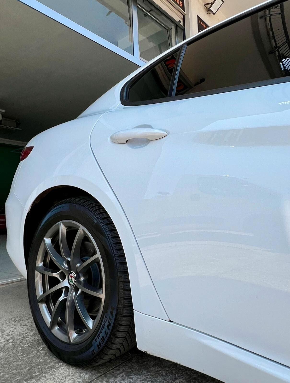 Alfa Romeo Giulia 2.2 Turbodiesel 136 CV AT8 Business