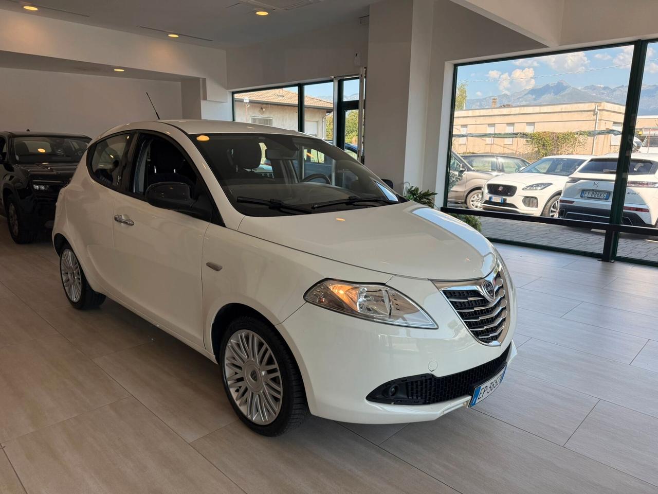 Lancia Ypsilon 1.3 MJT 16V 95 CV 5 porte S&S Platinum