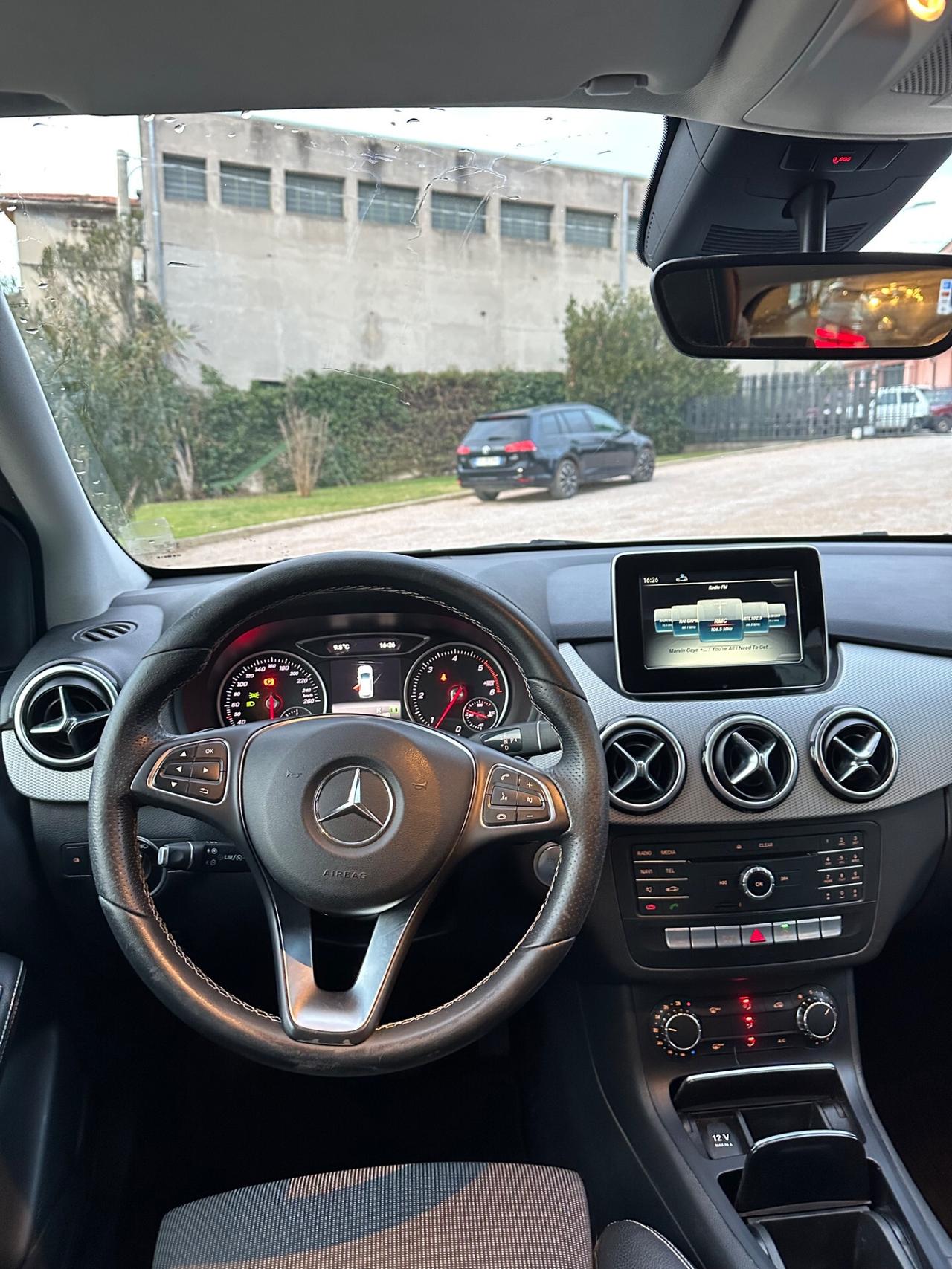 Mercedes-benz A 200 A 200 d Automatic Business