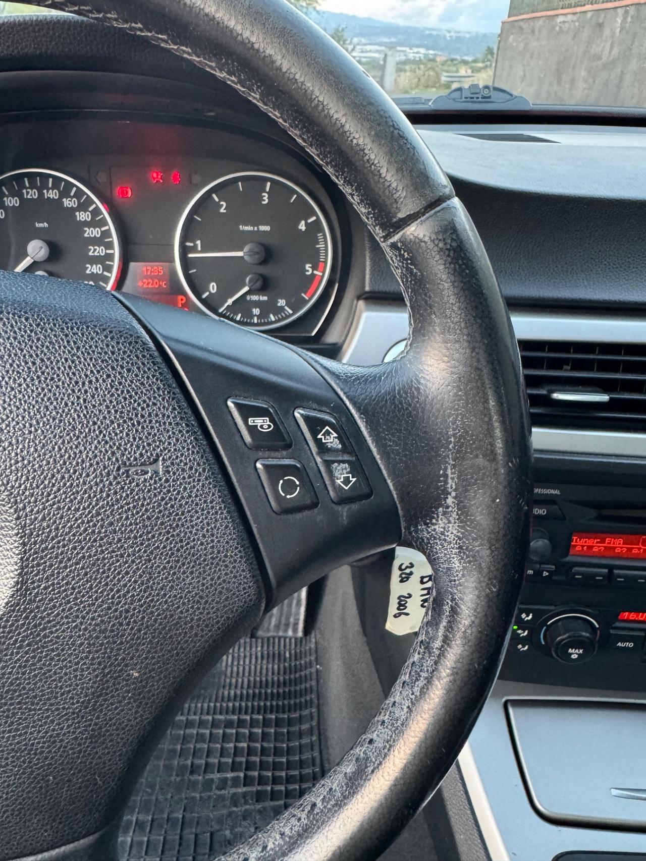 Bmw 320 D CAMBIO AUTOMATICO/INTERNI IN PELLE