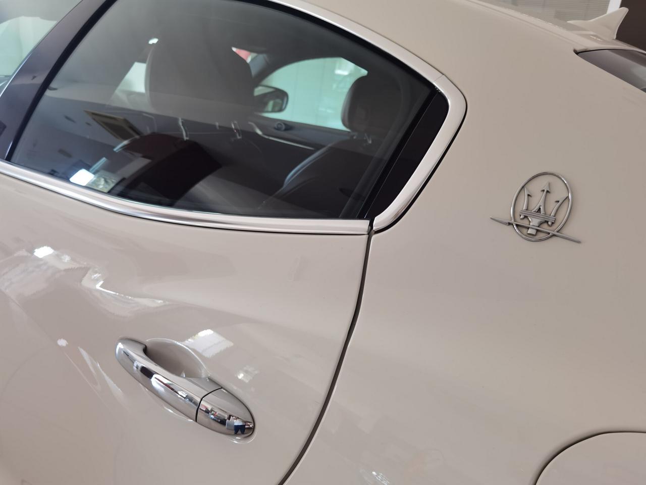Maserati GHIBLI 3.0 V6 Diesel 275 CV GRANLUSSO