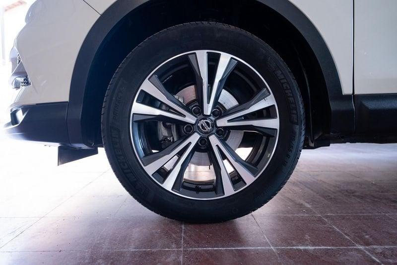 Nissan Qashqai 1.3 dig-t N-Connecta 140cv