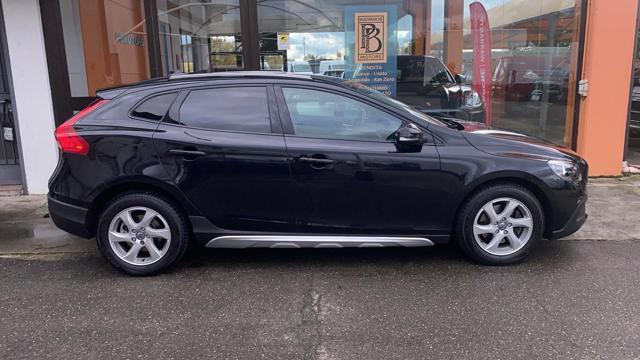 VOLVO V40 Cross Country D2 1.6 Business