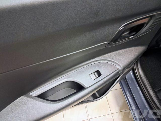 HYUNDAI i20 1.2 MPI MT GPL Connectline MY 25 KM0