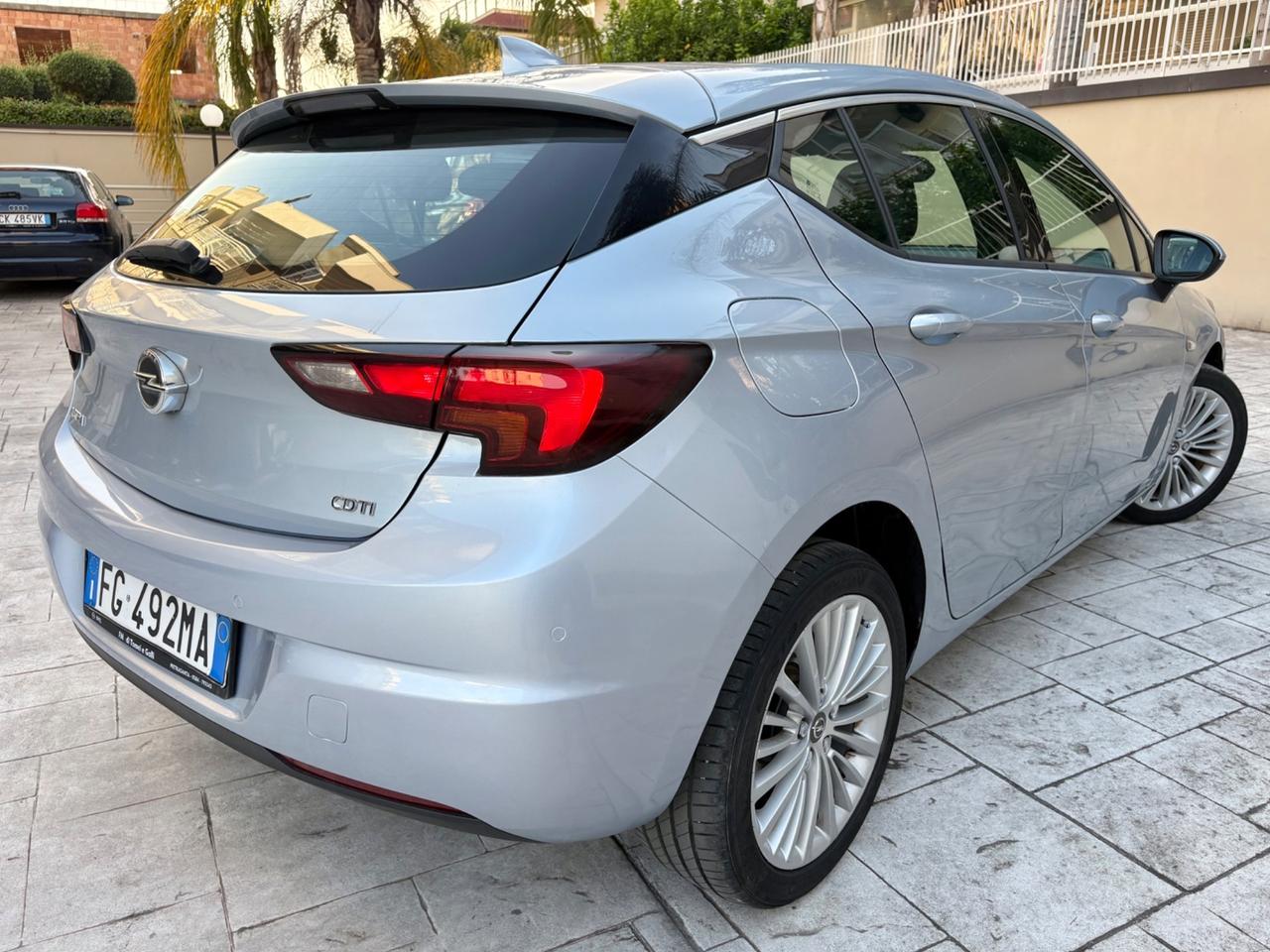 Opel Astra 1.6 CDTi 110CV berlina nuovissima