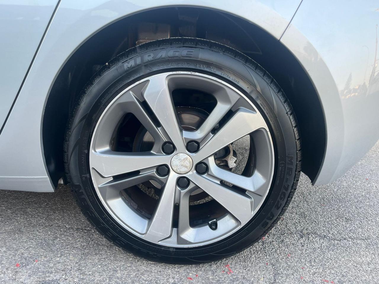 Peugeot 308 BlueHDi 120 S&S Allure Unipro 2015