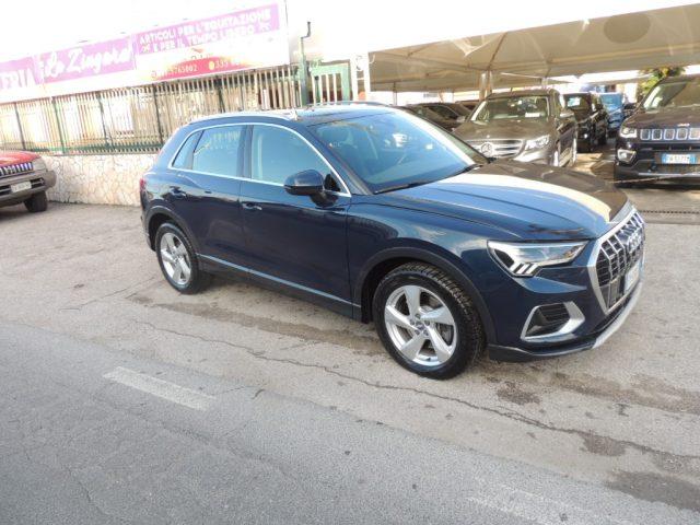 AUDI Q3 40 TDI quattro S tronic Business Advanced