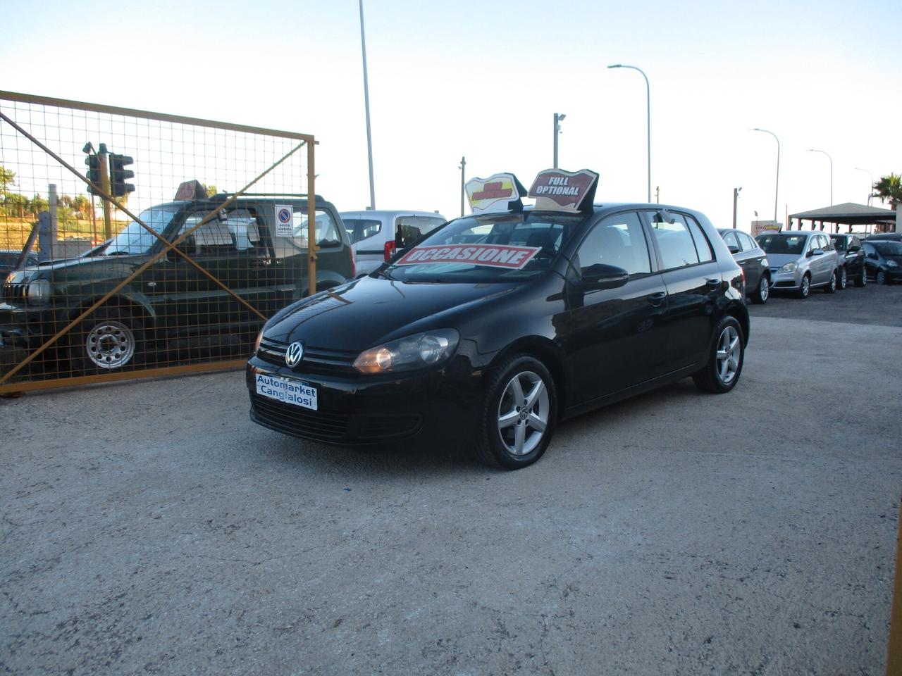Volkswagen Golf 1.6 TDI MOLTO BELLA 2012