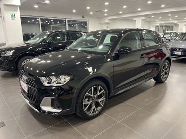 Audi A1 Audi citycarver Admired 30 TFSI 81(110) kW(PS) 6-marce