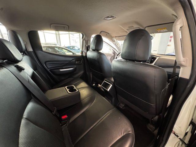 MITSUBISHI L200 2.3 D Doub.Cab 4x4 Sup.Select P2.Intouch Diamond a