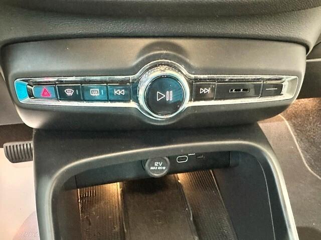 Volvo XC40 B3 automatico Core