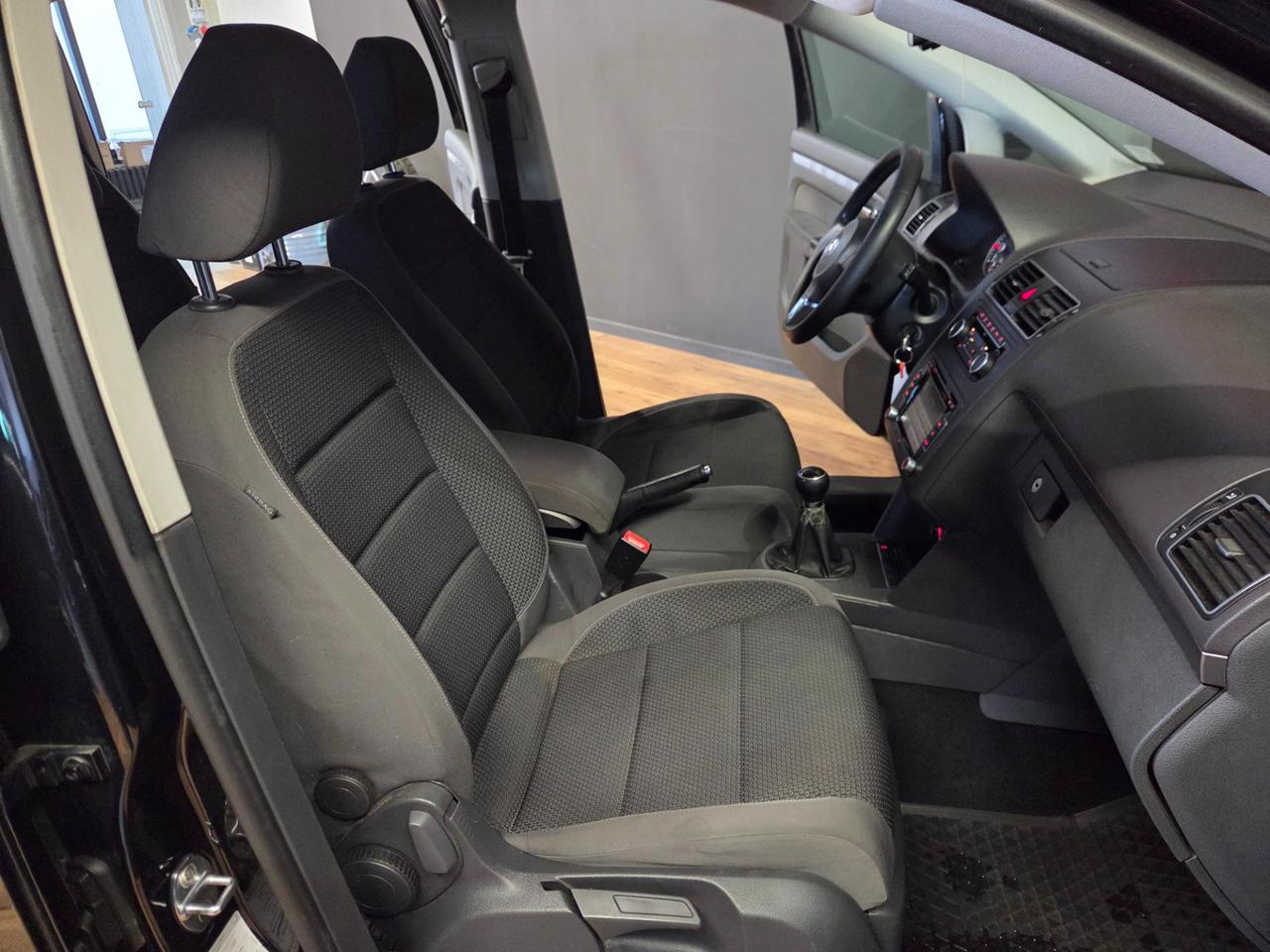 Volkswagen Touran 1.6 tdi Trendline