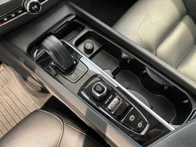 Volvo XC60 2.0 Hybrid 253CV AWD Autom. Inscription (PHEV)