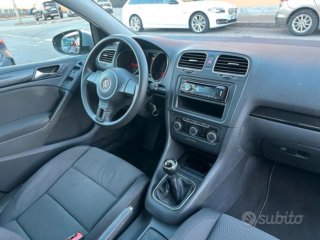 Volkswagen Golf 1.6 TDI DPF 5p. Highline