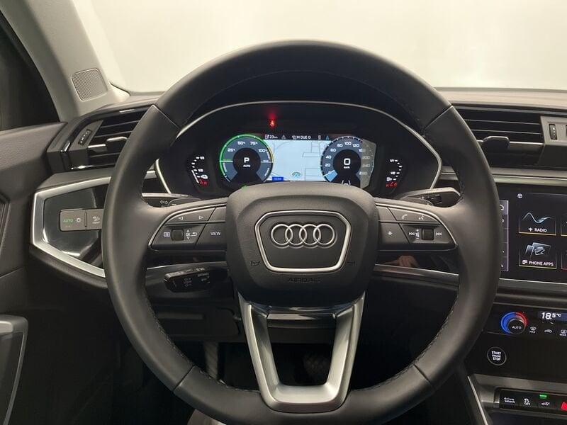 Audi Q3 45 TFSI e S tronic S line edition