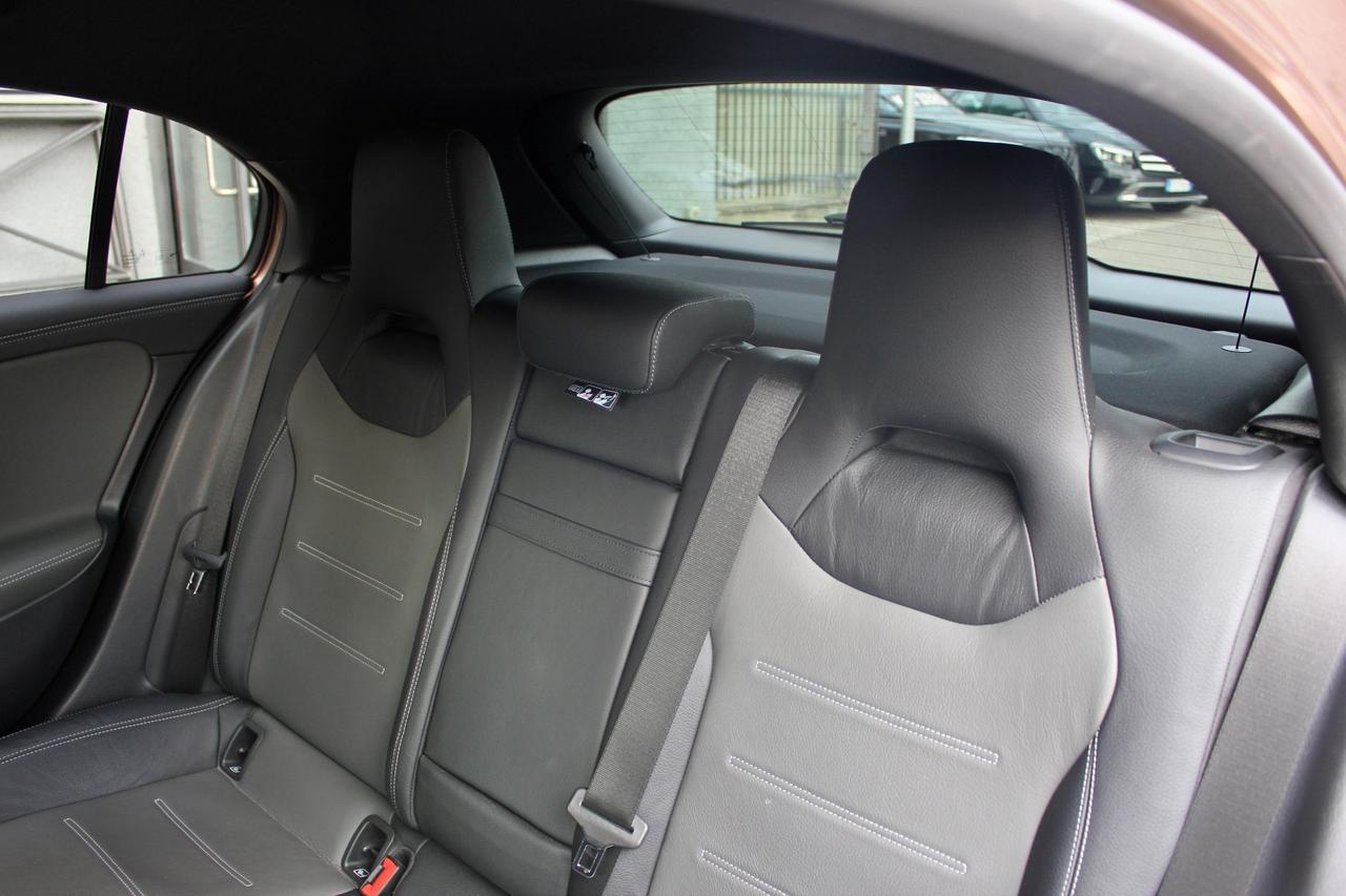Mercedes-benz A 35 AMG 4matic SEDILI RISCALDAITI IN PELLE