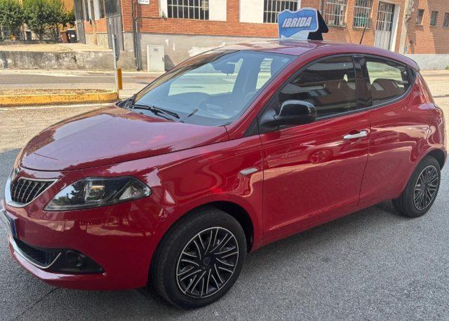 LANCIA Ypsilon 1.0 FireFly 5 porte S&S Hybrid Silver Plus 5 POSTI
