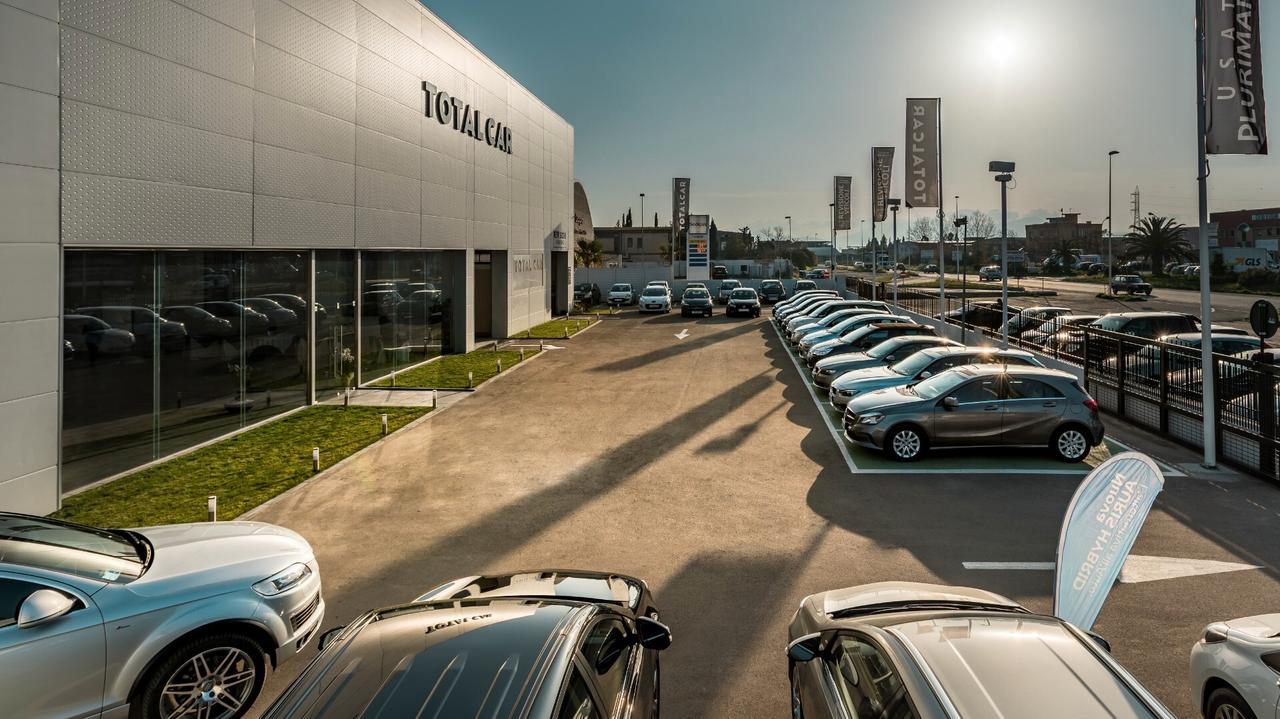 MERCEDES CLASSE A 180D AMG LINE PREMIUM PLUS