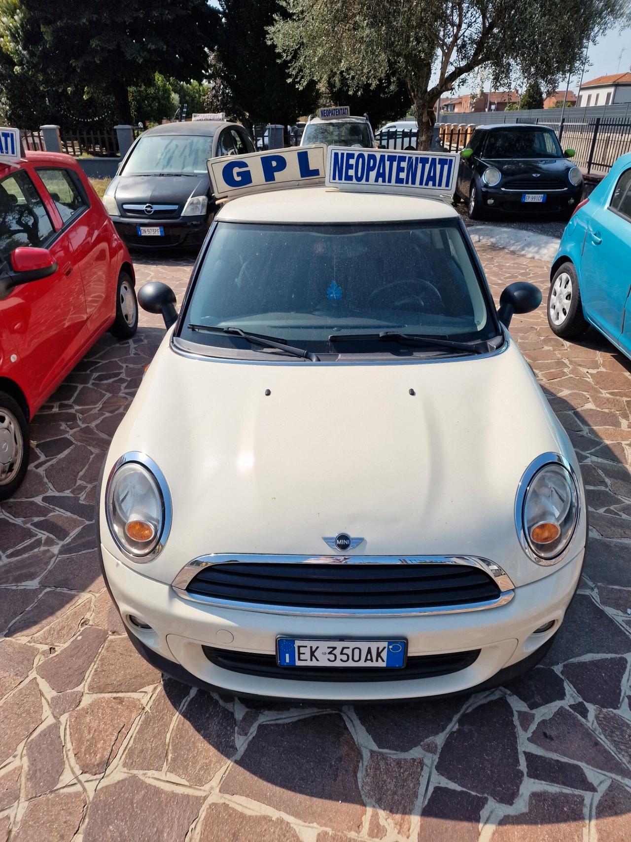 Mini 1.6 16V One (55kW) BENZ/GPL PER NEOPATENTATI