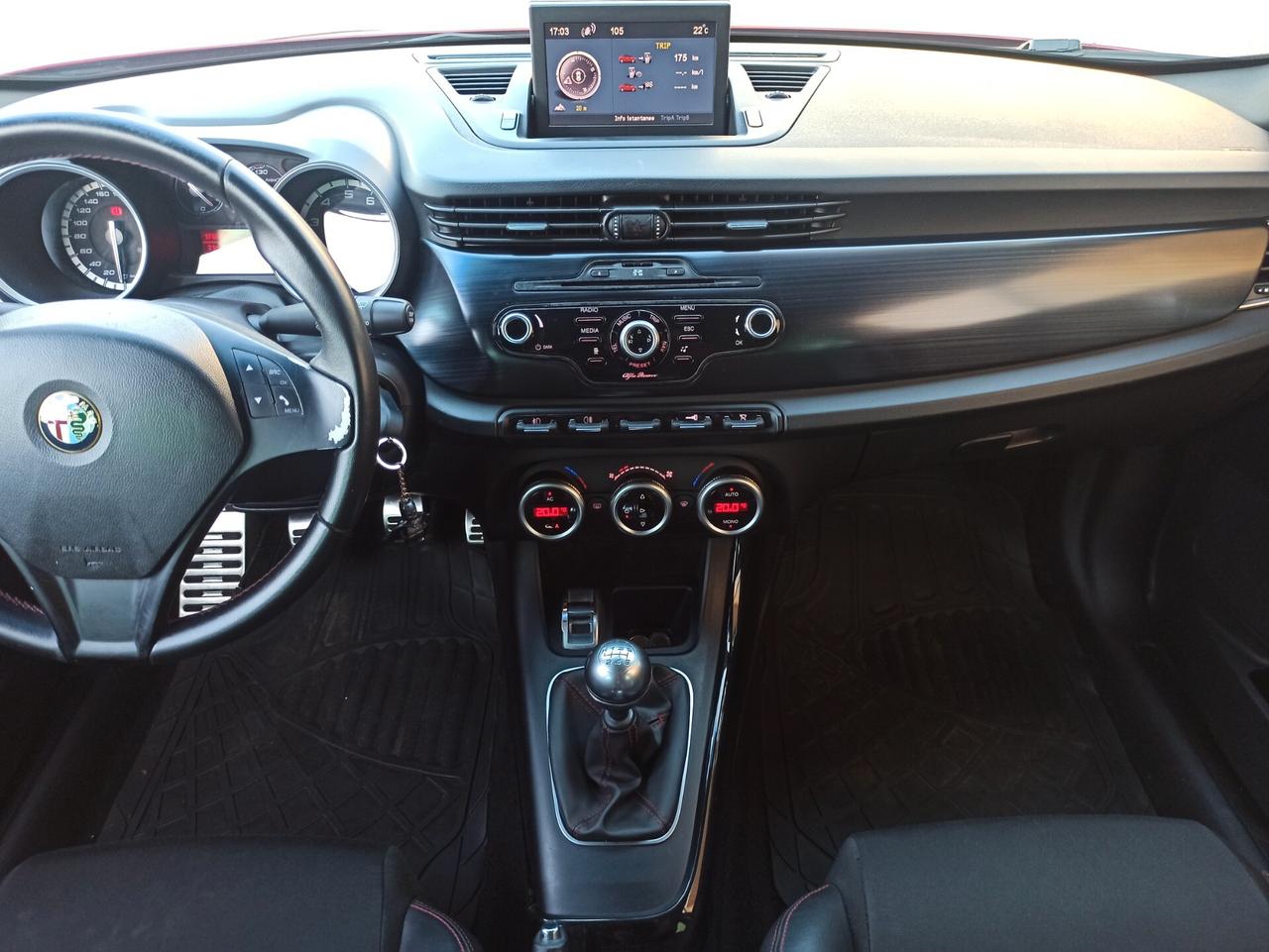 Alfa Romeo Giulietta 1750 TBi Quadrifoglio Verde