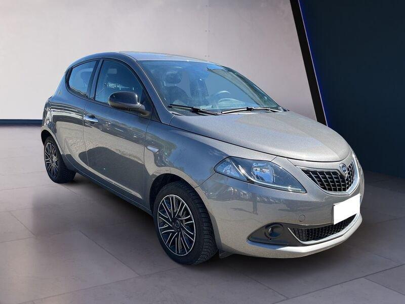 Lancia Ypsilon III 2015 1.0 firefly hybrid Silver s&s 70cv