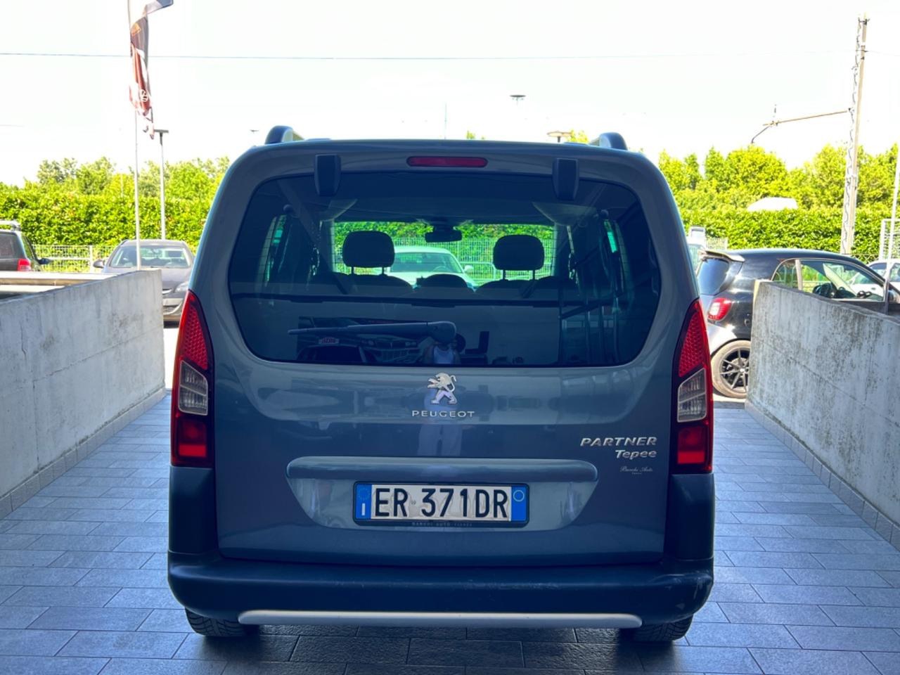 Peugeot Partner Tepee 1.6 HDi 115CV Outdoor