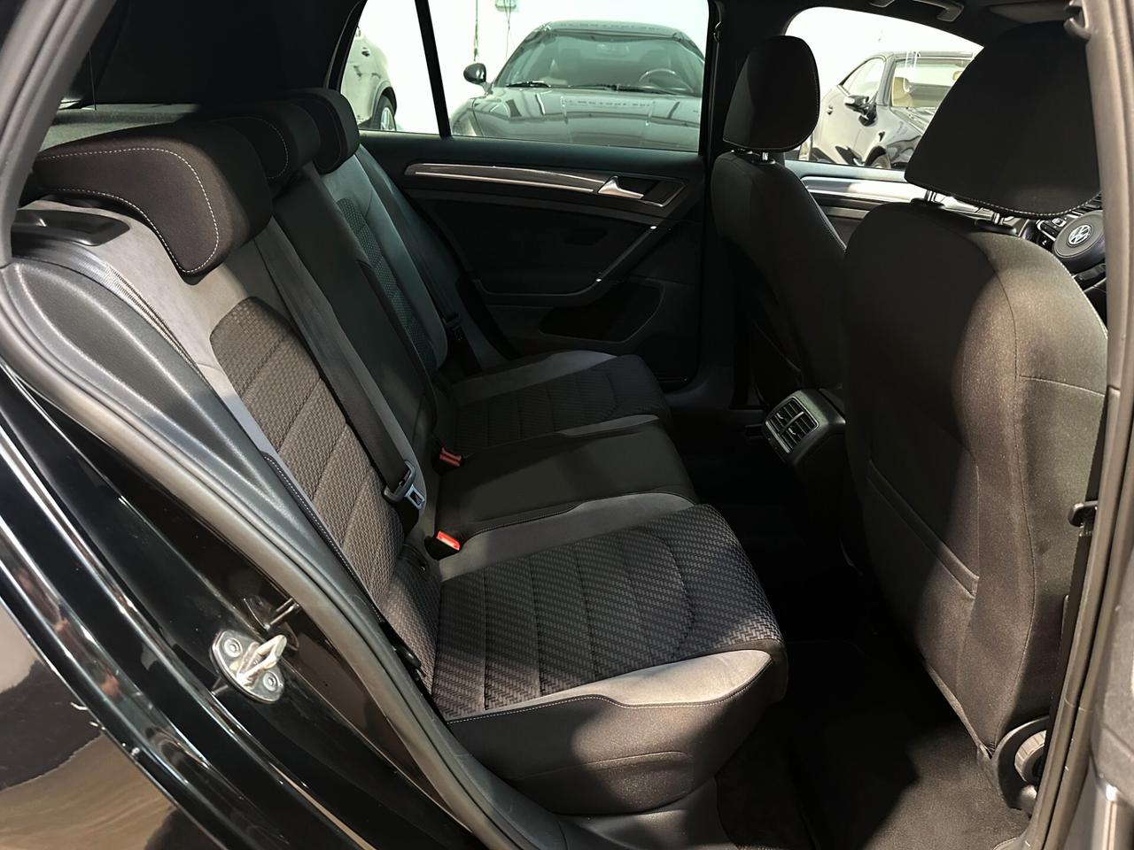 Volkswagen Golf 1.5 TSI ACT - R line Apple Car Play Full LED