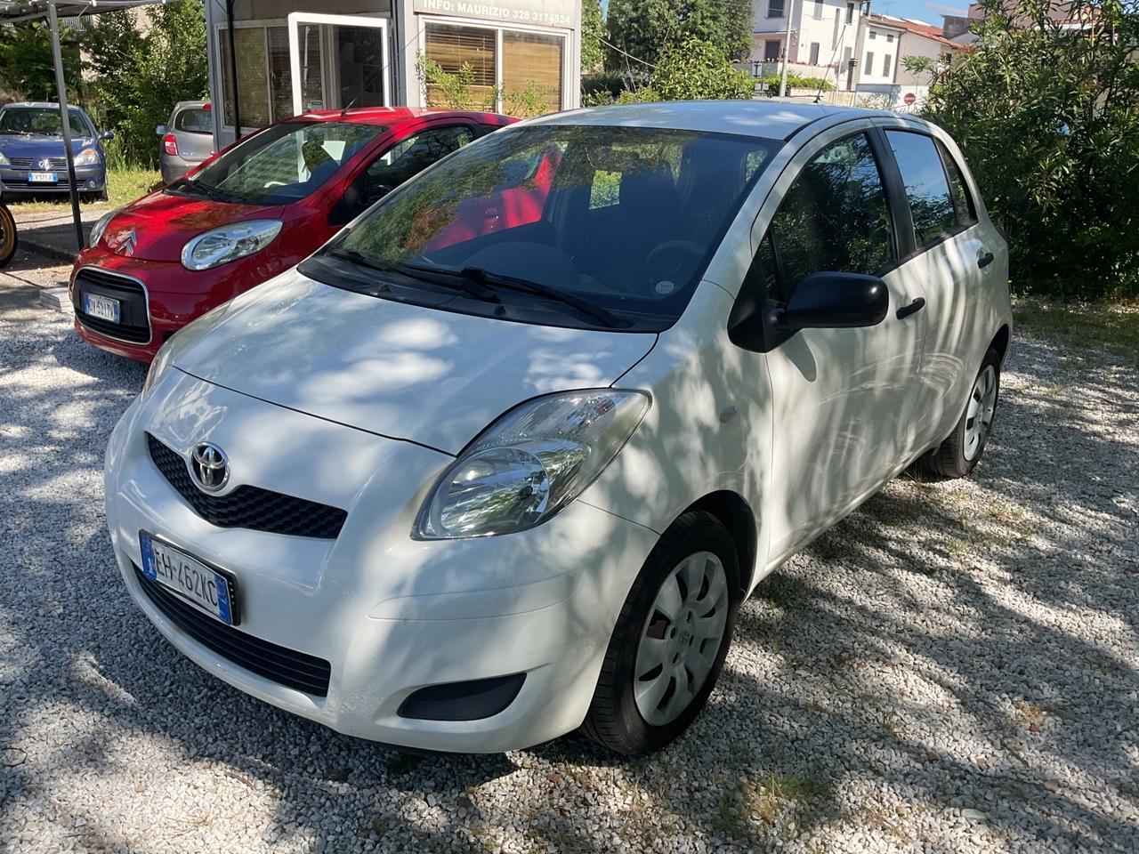 Toyota Yaris 1.0 5 porte