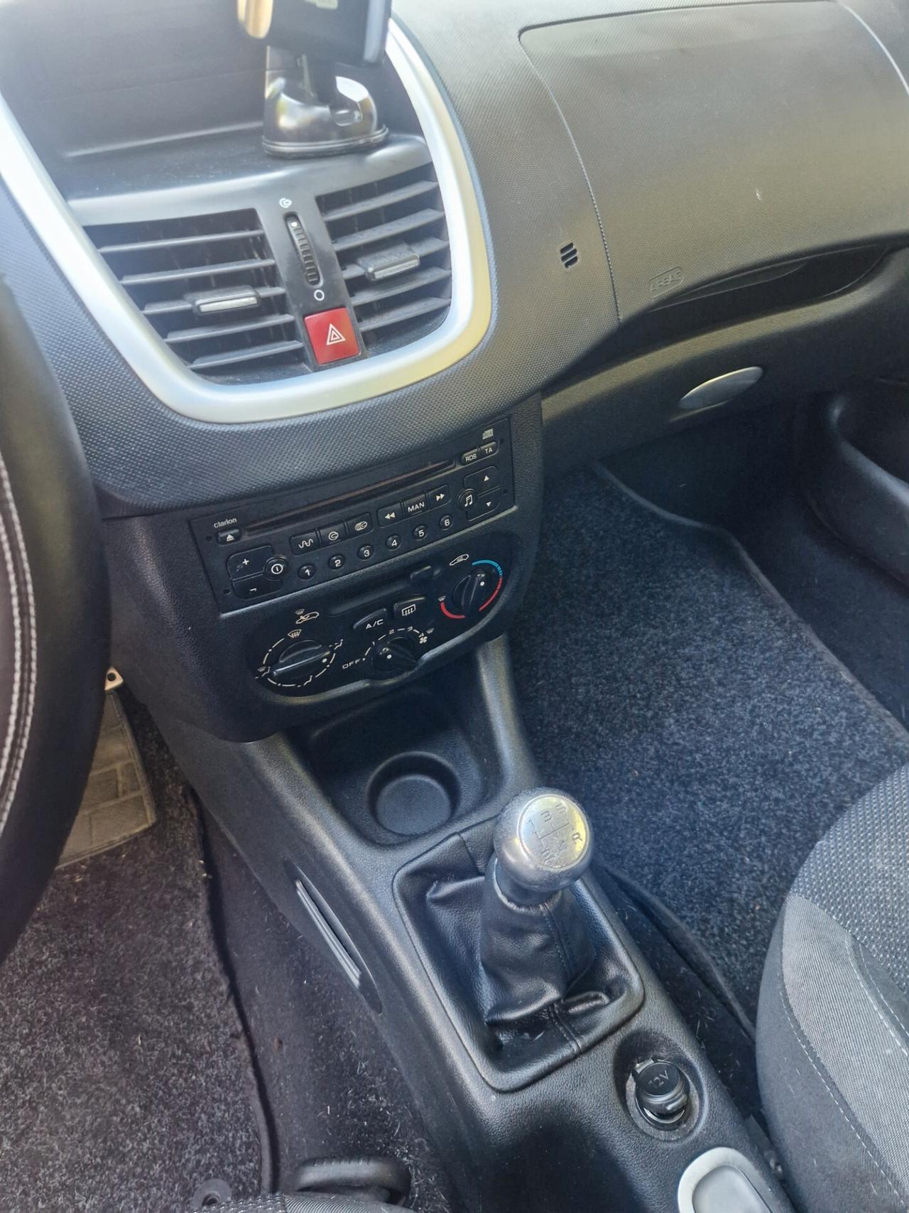 Peugeot 206 Plus 1.1 60CV - 2011